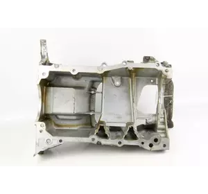 Поддон мотора 2.0 CVT верхняя часть Toyota RAV-4 IV 2012-2018  (49432)