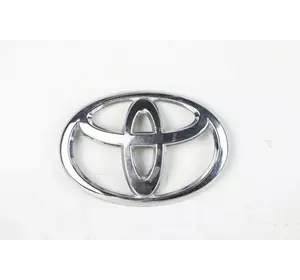 Эмблема крышки багажника Toyota Corolla E21 2019-2021 90975W2006 (76061) имеет царапины