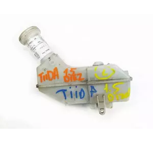 Бачок главного тормозного цилиндра 1.5 Diesel Nissan Tiida (C11) 2007-2013 46090EM00B (22938)