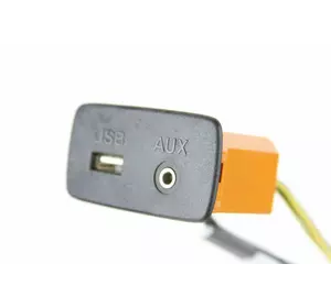 Блок AUX-USB Subaru Impreza (GK/GT) 17- 86257FL10A (54431)