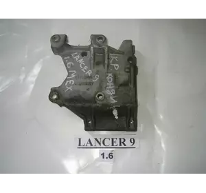 Кронштейн крепления компрессора А/С 1.6 Mitsubishi Lancer 9 (CSA) 2003-2009 MR360566 (4074)