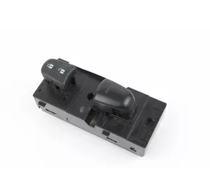 Кнопка стеклоподъемника одиночная передняя правая Nissan Altima (L33) 2012-2018 254113TA1A (53979)