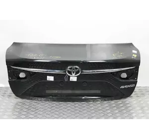 Крышка багажника седан 15- Toyota Avensis T27 2009-2018 6440105150 (24186)