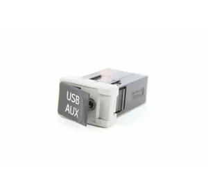 Блок AUX-USB Lexus RX (AL10) 2009-2015 8553048080C0 (49260)