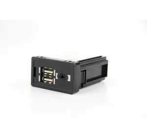 Блок AUX-USB Lexus CT 200H 2010-2017 8619076040 (53555)