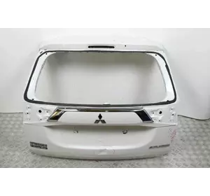 Крышка багажника без стекла 17- Mitsubishi Outlander (GF) 2012- 5801B670 (54660) с накладкой