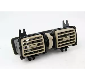 Дефлекторы центральных воздуховодов подлокотника Nissan Pathfinder (R52) 2014-2020 687943KA1B (48618)