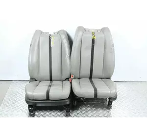 Сиденья передние кожаные серые RHD Mazda CX-7 2006-2012 EH8188181B02 (16345)