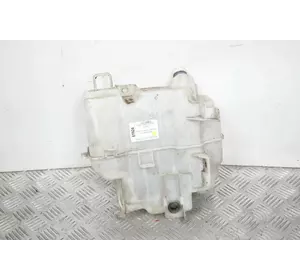 Бачок омывателя седан под омыватели фар Mazda 3 (BM) 2012-2018 GHP967481 (61924)